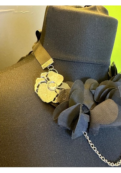 Taşlı Çiçekli Bağlama Kadın Kolye Renkli
