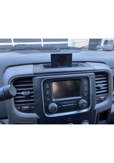 Ram 1500 Gösterge Paneli Telefon Tutucu