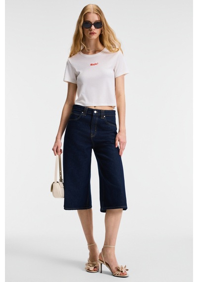 ETHIQUET ZERAYA Kadın Bisiklet Yaka Kısa Kollu Önde Nakış Detaylı Crop Beyaz T-Shirt
