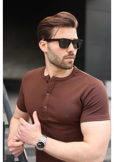 Madmext Acı Kahverengi Yarım Düğmeli Slim Fit Erkek Tişört E7186