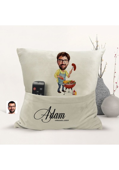 Bk Gift Kişiye Özel Mangal Karikatür Tasarımlı Organizer Kumanda Ve Atıştırmalık Cepli Sarı Kırlent Yastık-1 Arkadaşa Hediye, Cepli Yastık