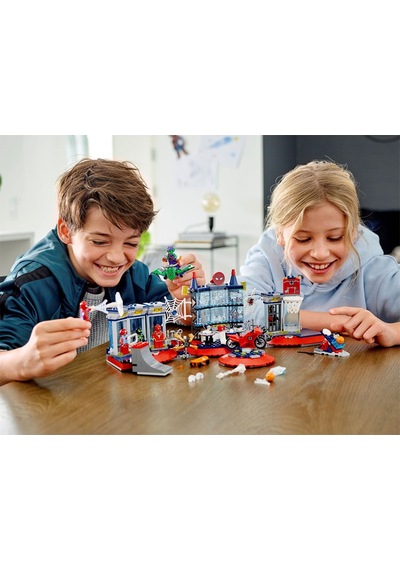 LEGO® Marvel 76175 Örümcek Yuvasına Saldırı 466 Parça