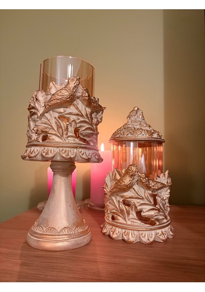 Kuşlu Ayaklı Ve Kapaklı Dekoratif Cam Mumluk & Şekerlik Seti Krem Altın Varak Eskitme 2'li Şamdan & Kavanoz 27x12 Cm & 23x12 Cm Çok Renkli