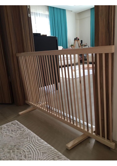 Sık Aralıklı Ahşap Köpek Çiti Yükseklik 50 Cm.