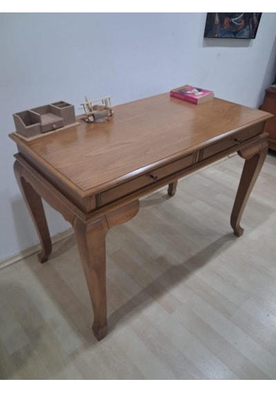 Çalışma Masa Klasik Alt St 90631 Model Lüks Klasik Ahşap Ceviz Renk El Yapım Kahverengi Çalışma Masa Klasik Alt St 90631 Model Lüks Klasik Ahşap Ceviz Renk El Yapım Kahverengi
