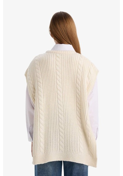 Defacto Loose Fit Bisiklet Yaka Yırtmaçlı Triko Süveter G4745ax25wnbg646 Bej-bg646
