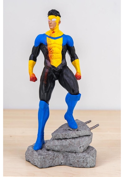 Invincible - Dev Figür 46 Cm - Mark Grayson Figür - Limited Edition