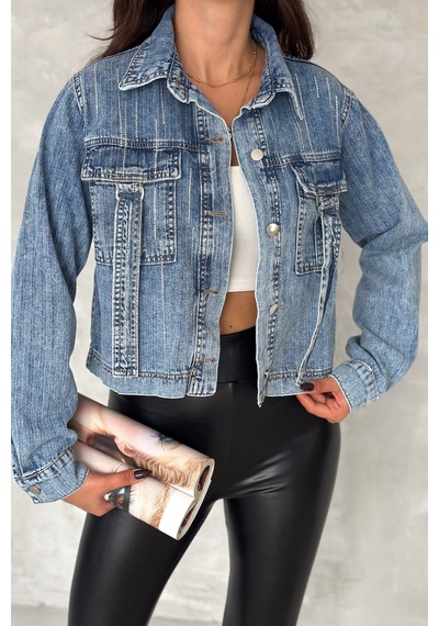 Femelle Kadın Mavi Çift Cepli Pul Detaylı Denim Kısa Kot Ceket Lacivert