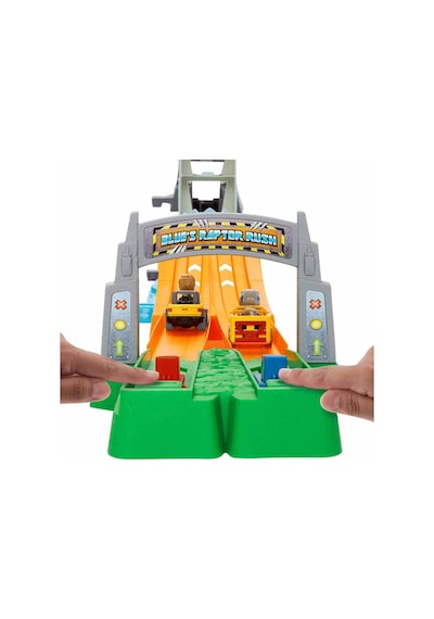 Hot Wheels Racer Verse Jurassic Pist Htp12