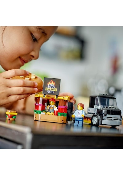 LEGO® City Hamburger Kamyonu 60404 5+ Yaratıcı Oyuncak Yapım Seti - 194 Parça