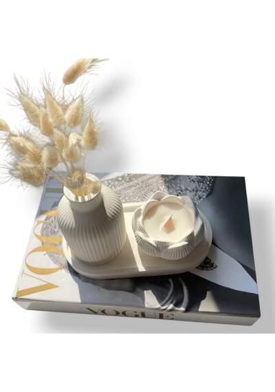 Çizili Vazo Ve Lotus Kokulu Soya Wax Mum Seti Beyaz