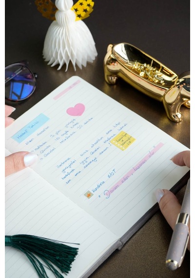 Diamont- Sert Kapak Defter A5 , 100 Gr. 80 Yap. Ivory. Çiz..altın Altın
