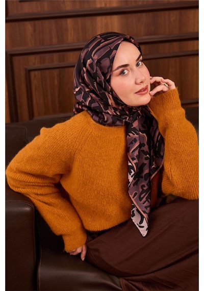 Silk Home Twill İpek Eşarp Pastel Mor Siyah Soğan Kabuğu Desenli Tok Duruşlu 90x90 Çok Renkli Silk Home Twill İpek Eşarp Pastel Mor Siyah Soğan Kabuğu Desenli Tok Duruşlu 90x90 Çok Renkli