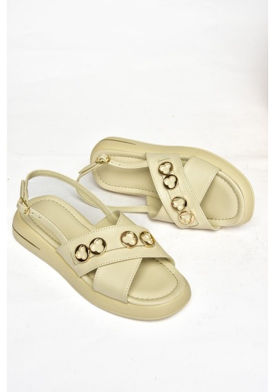 Fox Shoes S518105809 Bej Alçak Tabanlı Kadın Sandalet Bej