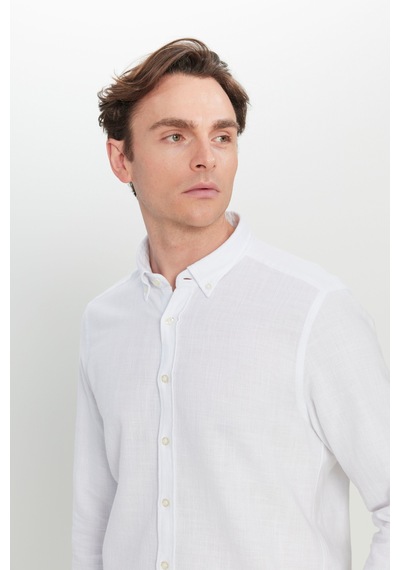 AC&Co / Altınyıldız Classics Erkek Beyaz %100 Pamuk Flamlı Slim Fit Dar Kesim Düğmeli Yaka Armürlü Gömlek Beyaz