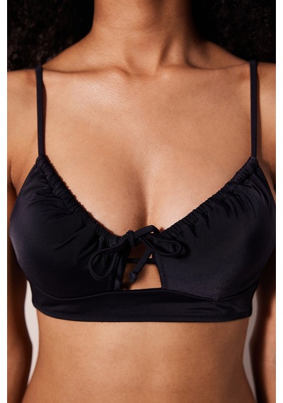 Penti Front Opening Siyah Bikini Üstü