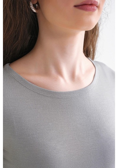 Mixray 2009 Kadın Vücuda Oturan Basic Crop T-shirt Gri Mixray 2009 Kadın Vücuda Oturan Basic Crop T-shirt Gri