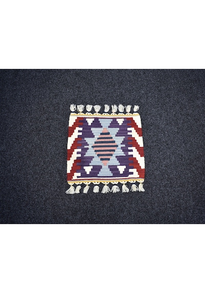 Zehra Abla Halı Yeni El Dokuma Kare Köşe Sandalye Minderi Pınarbaşı Kayseri Yün Kilim 7094 Çok Renkli Zehra Abla Halı Yeni El Dokuma Kare Köşe Sandalye Minderi Pınarbaşı Kayseri Yün Kilim 7094 Çok Renkli