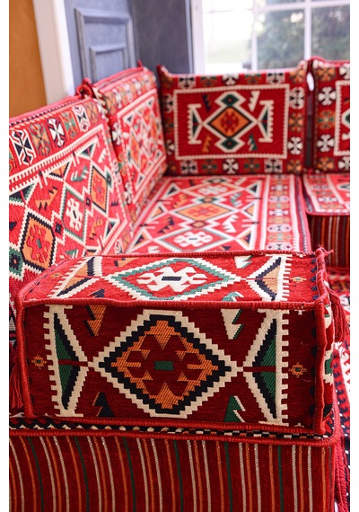 Otantik Şark Köşesi Takımı Kırmızı Anadolu 18 Parça 20 Cm Süngerli Kilim Ve Puf Dahil Sedir Seti