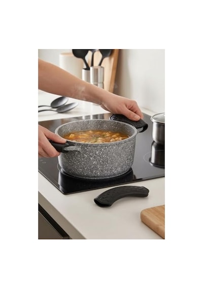 Kaymaz Tencere Kulp Tutucu, Isıya Dayanıklı Ve Kullanışlı Mutfak Aksesuarı 16 Cm