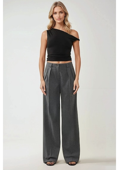 Hiccup Asimetrik Yaka Off-shoulder Slim Fit Üst Siyah