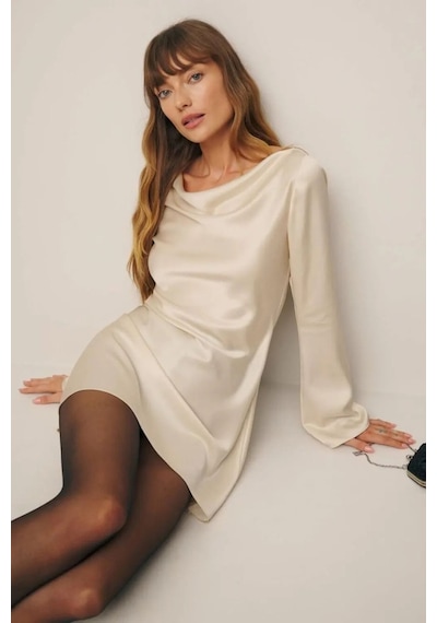 Ezni Atelier Ekru Saten Mini Elbise
