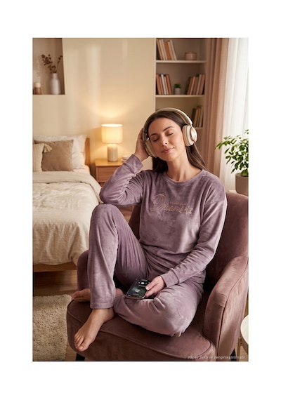 Lela Bisiklet Yaka Yumuşak Dokulu Parlak Kadife Pijama Takımı Kadın Pijama Takımı 6094209 Lila LİLA