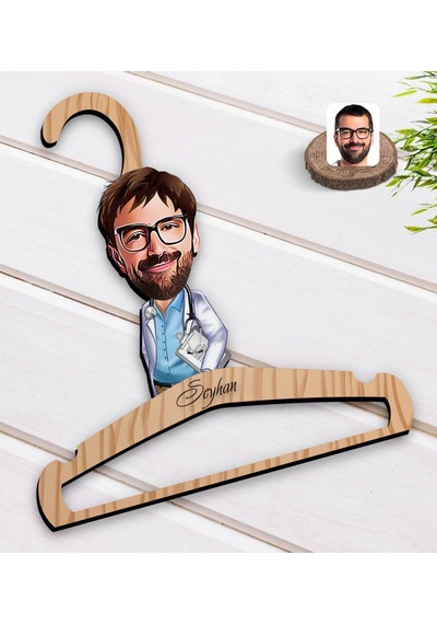 Kişiye Özel Erkek Doktor Karikatürlü Ahşap Elbise Askısı-8