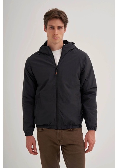 Cazador Basic Regular Fit Siyah Erkek Mont 10200