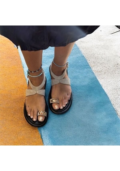 Ne&ve Shoes Ekru Hakiki Süet Bilekten Bantlı Tokalı Parmak Arası Kadın Rahat Sandalet
