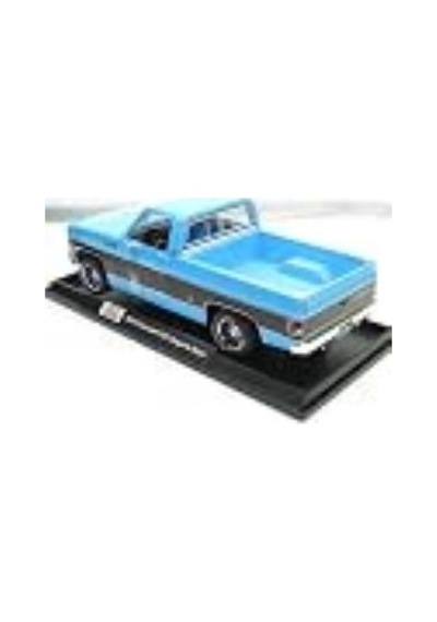 Maisto Chevrolet C10 Cheyenne Super 1974 Pickup 1/18 Model Araba