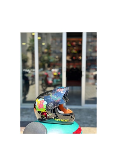 Çocuk Kaskı Ece 22.06 Sertifikalı / Fullface Kask / Ekstra Hafif Ve Konforlu Siyah