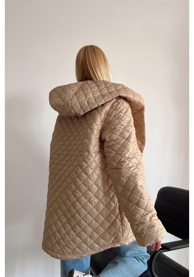 Ceyss Design Oversize Kapitone Kapşonlu Fermuar Ve Çıtçıt Kapama Ribana Kol Detaylı Elyaf Dolgulu Mont-bej Bej Ceyss Design Oversize Kapitone Kapşonlu Fermuar Ve Çıtçıt Kapama Ribana Kol Detaylı Elyaf Dolgulu Mont-bej Bej