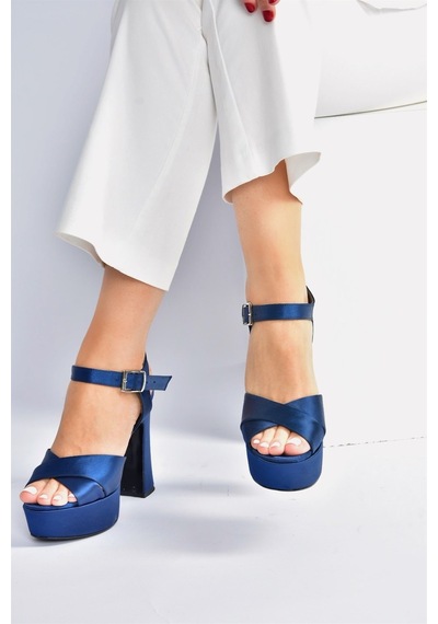 Fox Shoes Lacivert Saten Kumaş Platform Topuklu Kadın Ayakkabı M348202404 Lacivert