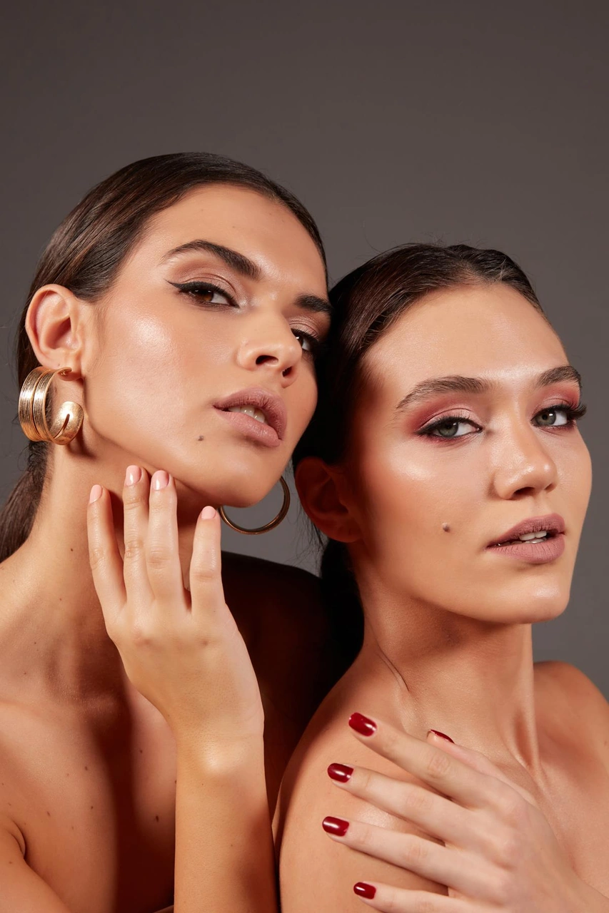 Alix Avien Güneş Koruyucu SPF35+ Nemlendirici Etkili Kremsi Likit Fondöten Liquid Foundation 304 Buff