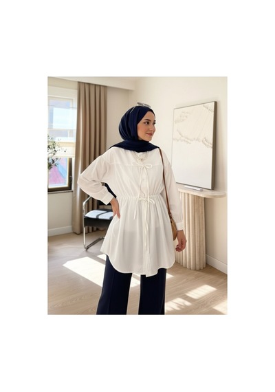 Unika Boutique Kadın Büzgü Detaylı Tesettür Gömlek Beyaz