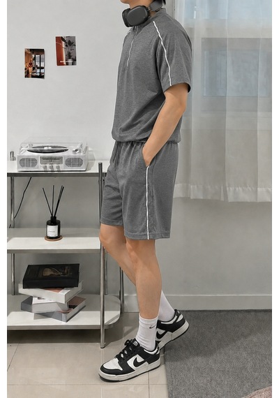 Cool Tarz Erkek Yarım Fermuarlı Şerit Detaylı Şort Takım Regular Fit 2 İplik Şardonsuz Gümüş Gümüş Cool Tarz Erkek Yarım Fermuarlı Şerit Detaylı Şort Takım Regular Fit 2 İplik Şardonsuz Gümüş Gümüş