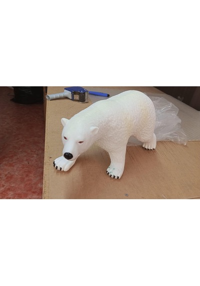 Plastik Oyuncak Büyük Boy Beyaz Kutup Ayısı 40 Cm