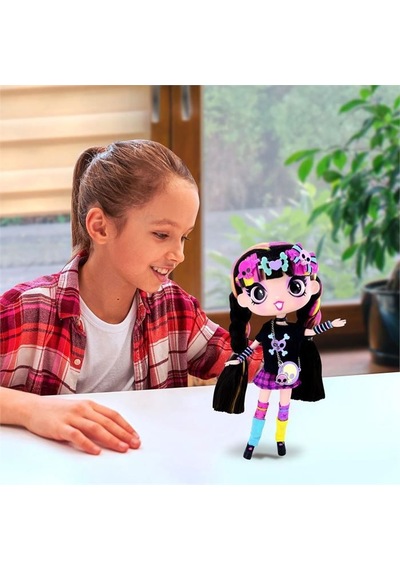 Fashion Decora Girlz Sürpriz Aksesuarlı Eklem Bükülebilir Oyuncak Bebek - Çıkartma Ve Stil Seti