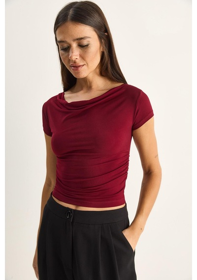 Shade Kadın Degaje Yaka Drapeli Crop Bluz 2343 60286200 - Bordo
