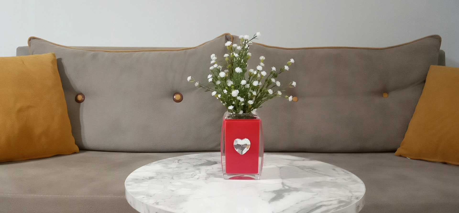 2 Adet Vazo Dahil,vazoda Çiçek,beyaz Yapay Çiçek,vazo Dekoratif Kristal Taşlı Kırmızı Kalpli 6x6x16cm Çok Renkli