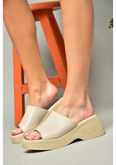 Fox Shoes S996741209 Bej Kalın Tabanlı Kadın Terlik Bej