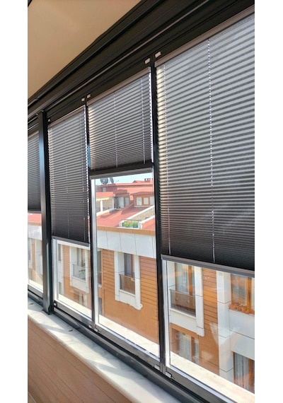 Plicell Ürünüdür Katlanır Cam Balkon Perdesi -ofis Perde Plicell Ürünüdür Katlanır Cam Balkon Perdesi -ofis Perde