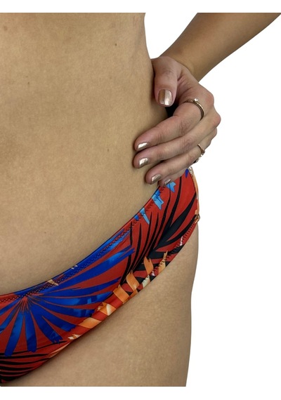 Büyük Beden Bağlamalı Üçgen Desenli Sabit Kap Boyundan Bağlamalı Kadın Bikini Takımı