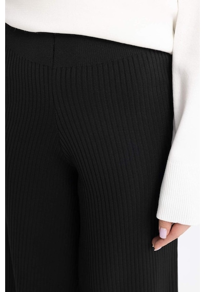 Defacto Relax Fit Triko Pantolon Beli Lastikli Basic Düz Geniş Paça Y1325AZ24AUBK81 Siyah