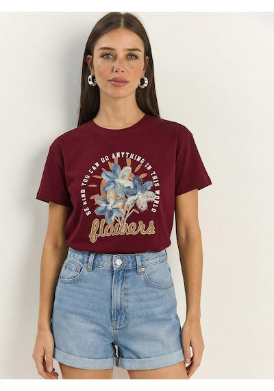 Shade Kadın Kabartma Çiçek Aplikeli Yazı Baskılı Basic T-shirt 7524 60283951 - Bordo