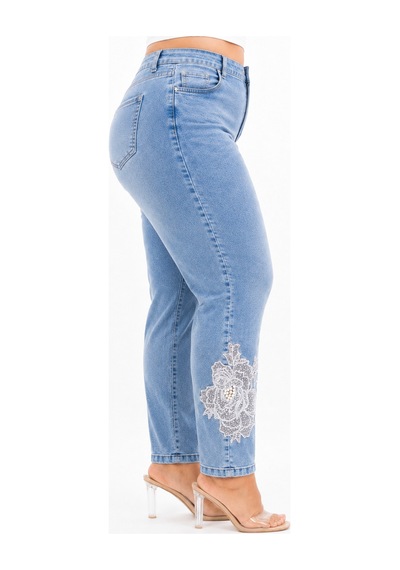 Trieste Büyük Beden Yıkamalı Denim Dantel Aplikeli İnci Taş Detaylı Kadın Pantolon Mavi