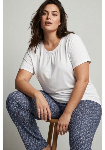 Siyah İnci Desenli Büyük Beden Battal Boy Viskon Örme Pijama Takım 26120981 Ekru Siyah İnci Desenli Büyük Beden Battal Boy Viskon Örme Pijama Takım 26120981 Ekru