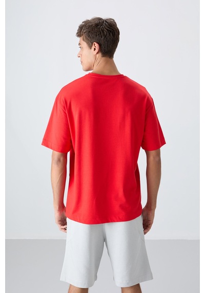 Tommy Life Fiesta Pamuklu Kalın Yumuşak Dokulu Oversize Fit Baskılı Erkek T-shirt - 88331 Kirmizi Tommy Life Fiesta Pamuklu Kalın Yumuşak Dokulu Oversize Fit Baskılı Erkek T-shirt - 88331 Kirmizi