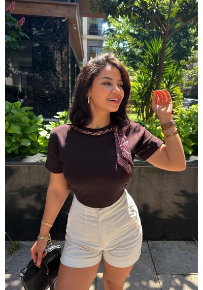 Gigi Wardrobe Mocha Muse Tişört Ekru Ekru